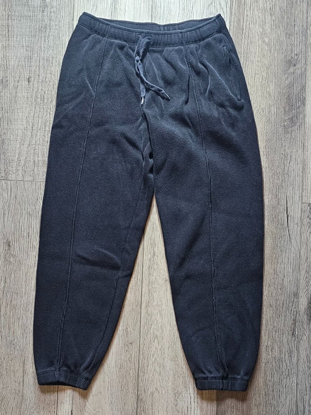 Aritzia TNA Waffle Knit Thermal Joggers Mens Womens Small S Black Sweatpants